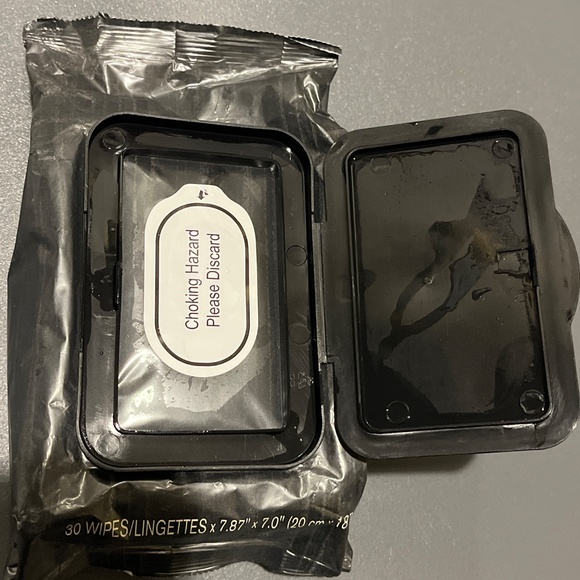 Every Man Jack Activated Charcoal Oil Defense Facial Wipes for Men, 30-ct - Picture 5 of 6